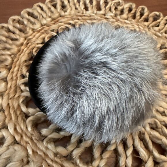 WOMENS VINTAGE GENUINE FUR EARMUFFS on VELVET HEADBAND - Picture 3 of 6